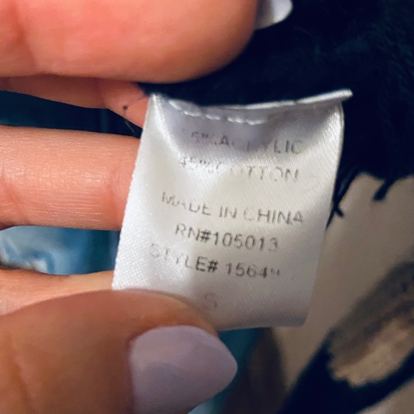 Andree by Unit ColorBlock Neutral Distress Sweater - Picture 11 of 16